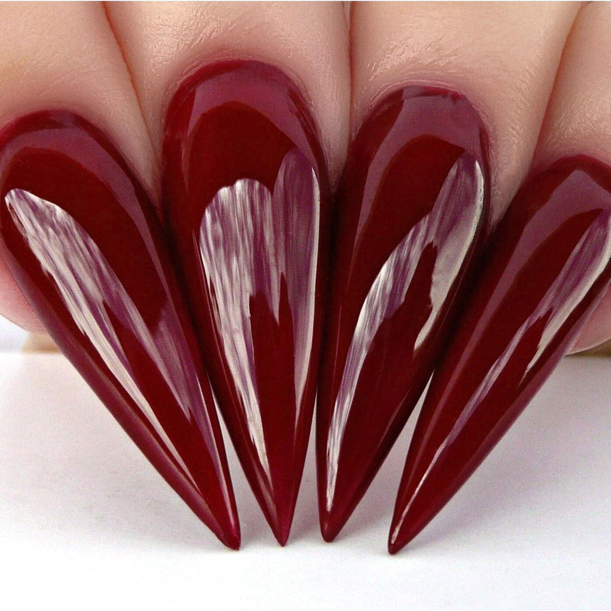 RIYALISTIC MAROON